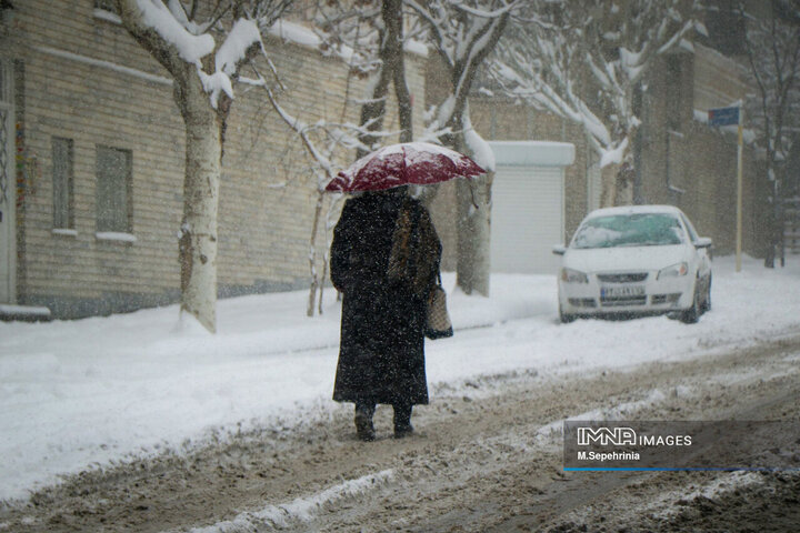 ساکنان ۱۸ استان امروز منتظر بارش برف و باران باشند / میزان آلودگی هوا افزایش مییابد 5 ساکنان ۱۸ استان امروز منتظر بارش برف و باران باشند / میزان آلودگی هوا افزایش مییابد