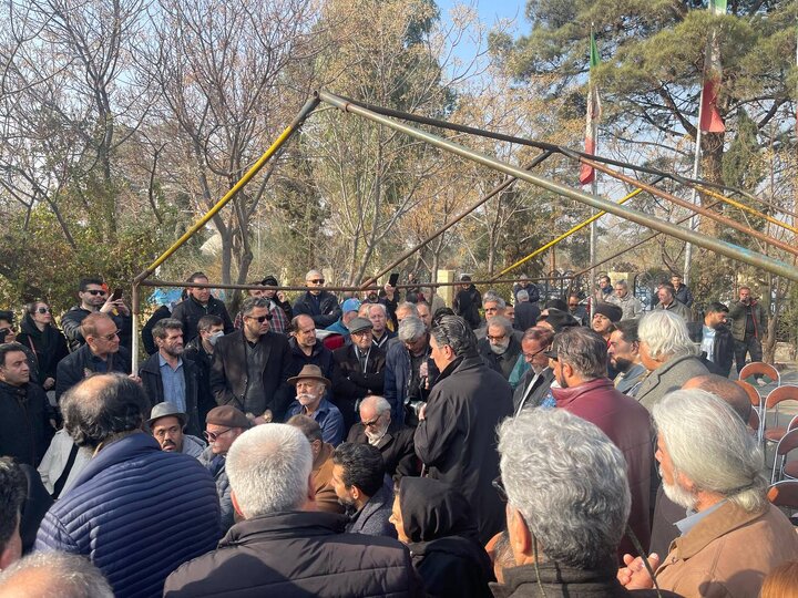 سعید پیردوست به خاک سپرده شد 1 خاکسپاری سعید پیردوست در قطعه هنرمندان