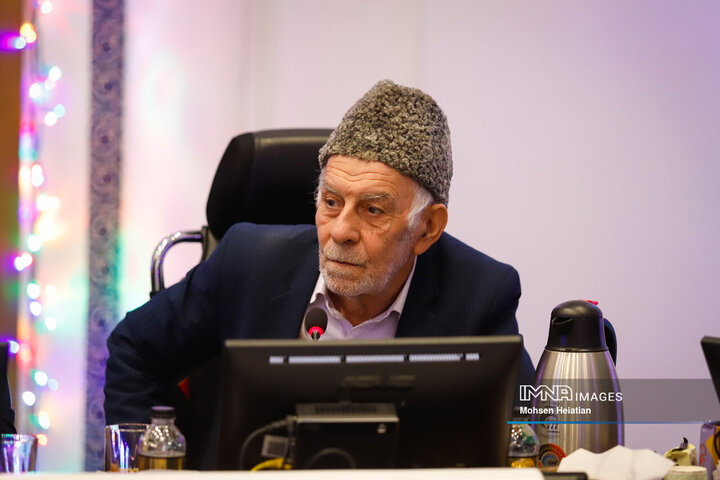 از تجلی «ما میتوانیم» در فتح قلهها تا روایت نوجوان ۱۸ ساله مدافع امنیت 5 تاریخ انقلاب باید به دست آیندگان برسد