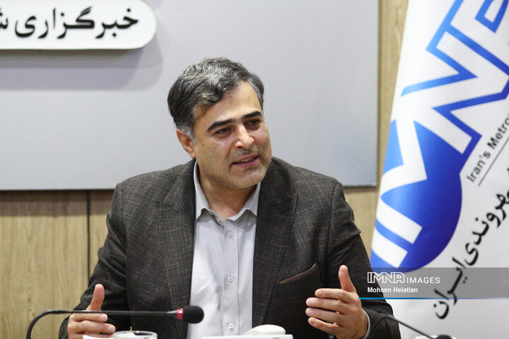 از تجلی «ما میتوانیم» در فتح قلهها تا روایت نوجوان ۱۸ ساله مدافع امنیت 6 هم تهدیدها را بگوییم هم فرصتها را / اصفهان رکورددار نیروگاههای خورشیدی کشور است