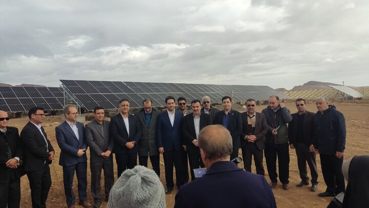 از روایتهای شهدای دانشمند در کتاب «طلاش کن» تا تولید ۲۵ میلیارد دلاری دانشبنیانها 5 رشد ۲۰۴ درصدی تسهیلات اشتغالزایی در اصفهان