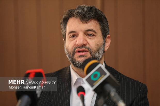 حجتالله عبدالملکی: اروپا از تحریم ایران ۲۰۰ میلیارد دلار ضرر کرد 4 حجتالله عبدالملکی: اروپا از تحریم ایران ۲۰۰ میلیارد دلار ضرر کرد