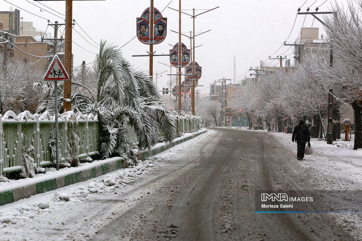 پیش بینی بارندگی و گردوخاک در ۲۰ استان کشور / هوای استان‌های شمالی گرم‌تر می‌شود
