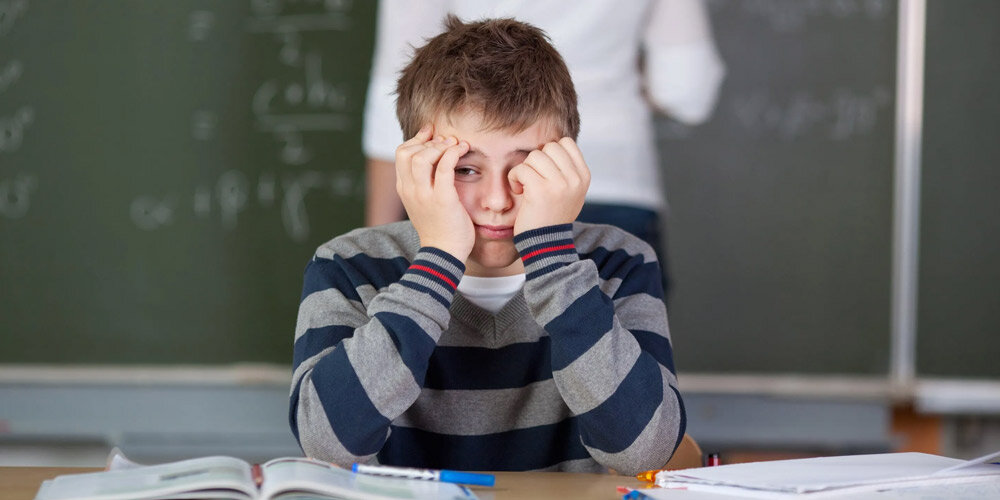 چالشهای پنهان در مسیر یادگیری دانشآموزان 1 چالشهای پنهان در مسیر یادگیری دانشآموزان