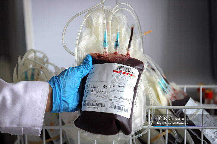 کاهش عوارض تزریق خون با توسعه خون کم‌لکوسیت / پیشرفت‌های سازمان انتقال خون پس از انقلاب