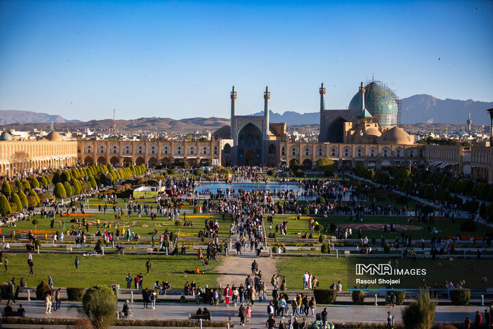 آب و هوای اصفهان در چند روز آینده و فردا + هواشناسی ساعتی اصفهان دوشنبه ۲۵ خرداد ۱۴۰۵
