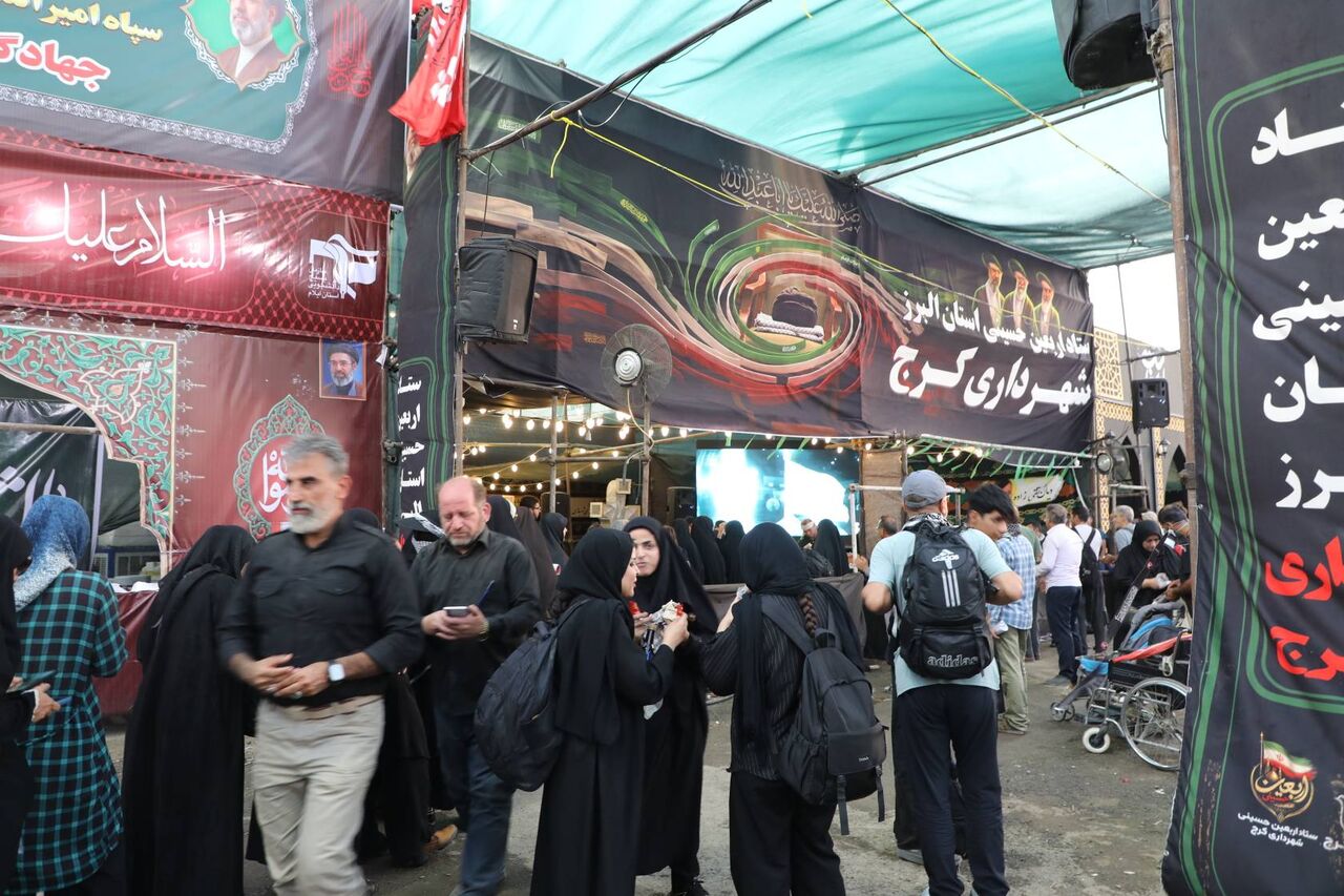 از انتخاب ۲ ایرانی در والیبال ساحلی کارگران جهان تا بازسازی پلهای آسیبدیده در جنگ 3 ارائه بیش از ۳۶۰ هزار خدمت رایگان به زائران اربعین/ بازگشت ۳۲۱ هزار زائر به کشور