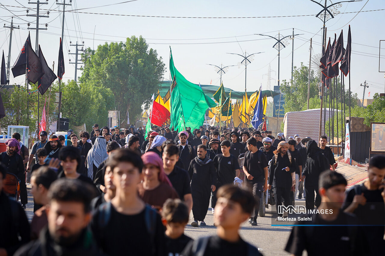 از بیاحتیاطی تا دردسر قضایی؛ هشدارهای حقوقی و امنیتی برای زائران اربعین 1 از بیاحتیاطی تا دردسر قضایی؛ هشدارهای حقوقی و امنیتی برای عاشقان حسین (ع)