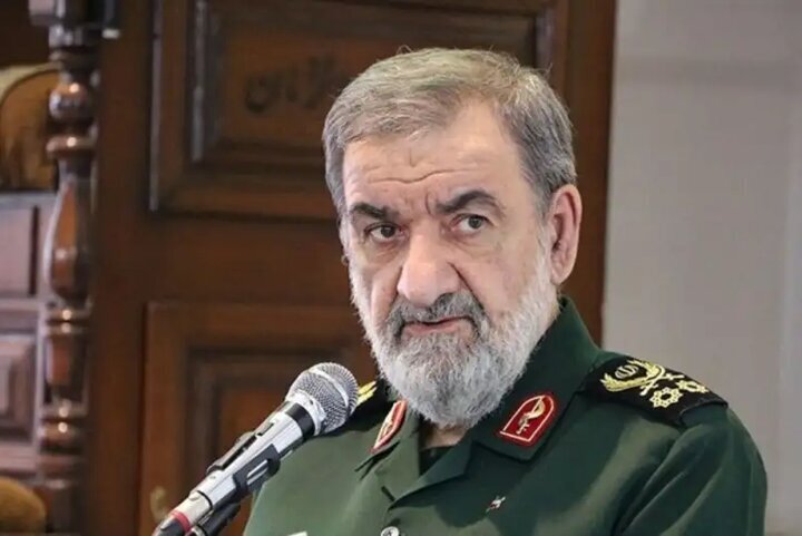 از راهاندازی سامانه «اربعین» تا تجهیز ۱۲ هزار مدرسه به نیروگاه خورشیدی 4 شهادت امام خامنهای موجب تقویت گفتمان انقلاب اسلامی میشود