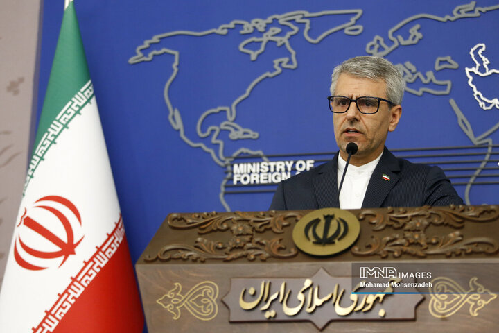 از محفلهای انس با قرآن هدیه به رهبر شهید تا ادامه حملات پهپادی به پایگاههای آمریکا 6 پیگیری خونخواهی رهبر شهید یک اصل جدی و مطالبه همگانی است