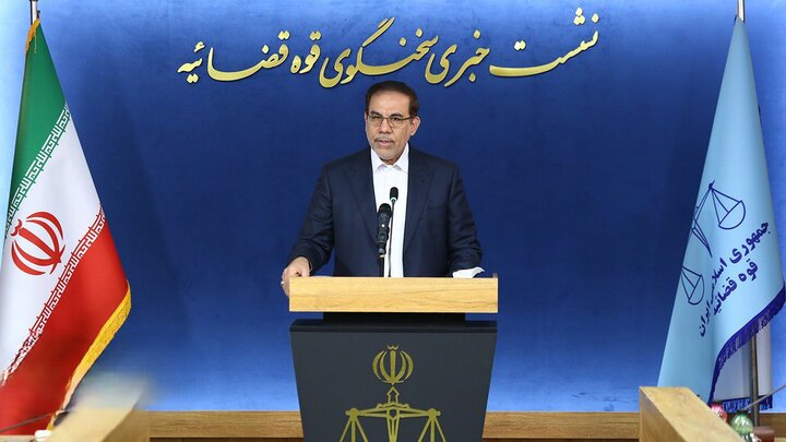 عفو ۱۳۹ محکوم به اعدام با موافقت رهبر انقلاب/ برخورد قاطع با گران‌فروشی و احتکار