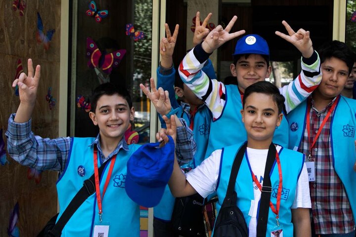 از کمک ۳ میلیارد تومانی زنان کرمانشاهی تا ابلاغ دستورالعمل برنامه «هر دانشآموز، یک مهارت» 6 برگزاری متفاوت سیوهشتمین جشنواره فیلمهای کودکان و نوجوانان در اصفهان