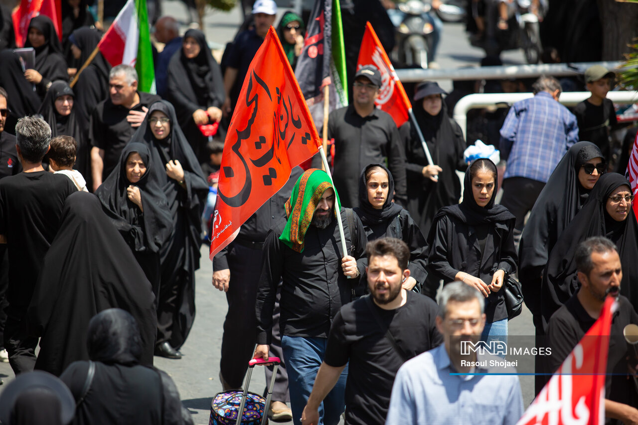 مسافران بیچمدان کربلا که از قافله عشق باز نماندند 2 مسافران بیچمدان کربلا که از قافله عشق باز نماندند