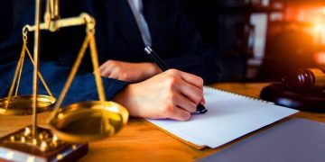 صدور کیفرخواست برای ۱۸ دستگاه دولتی و بخش خصوصی متهم در حادثه بندر شهید رجایی بندرعباس